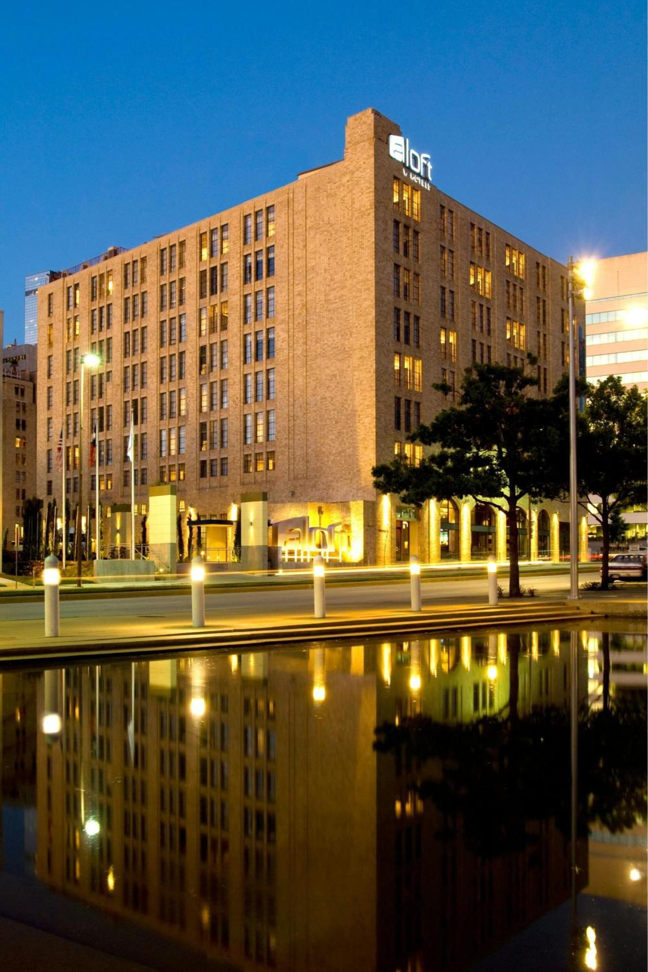 Aloft Dallas Downtown Exterior foto